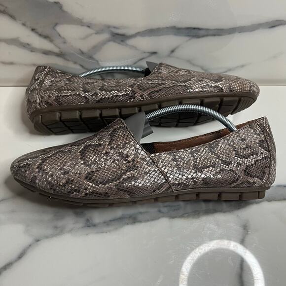 Born Women's Reptile Leather Driving Shoes Slip On Comfort Loafers Sz 11 EUC - Picture 6 of 8